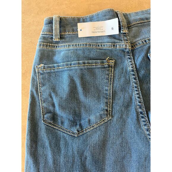 No Boundaries Jeans - Picture 5 of 5